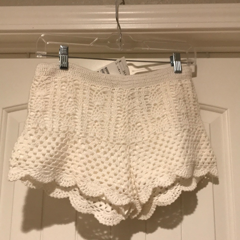 Crochet knit shorts- H&M